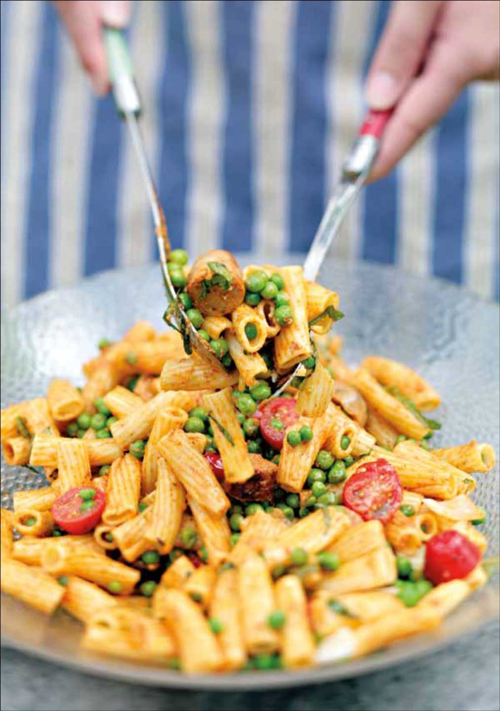  Pea Sausage and Cherry Tomato Red Pesto Pasta