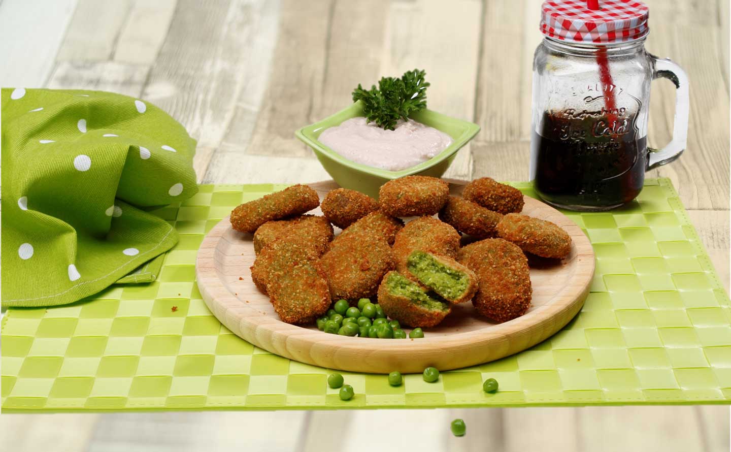 Pea Nuggets with a Cooked Ham Dip