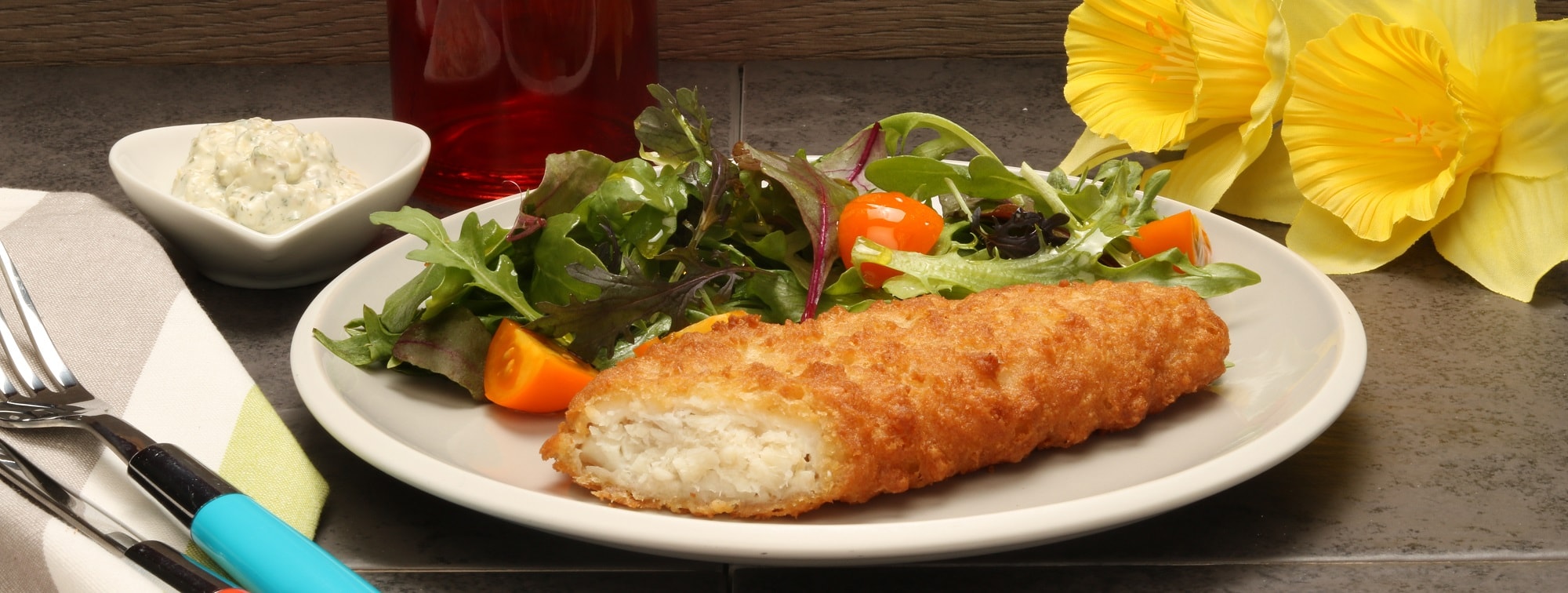Battered Cod fillets with Salad and Tartar sauce