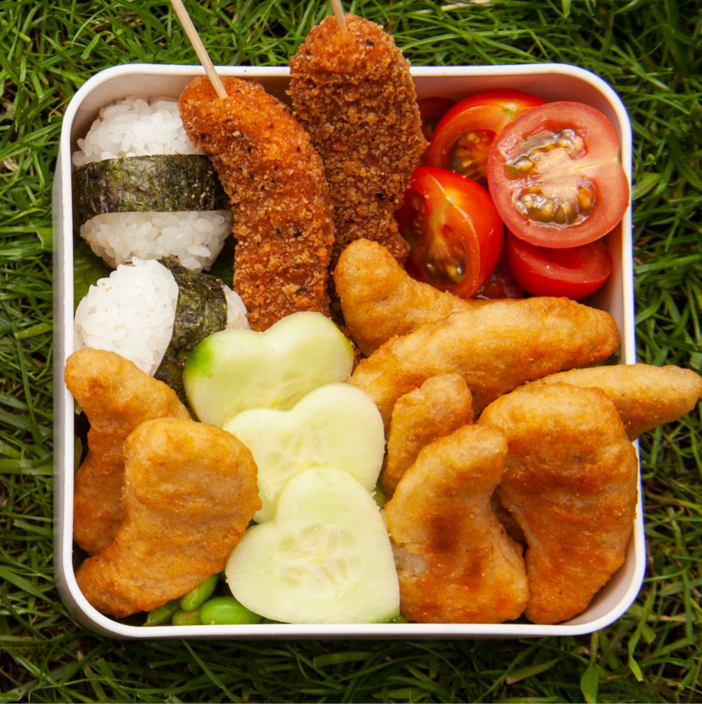 Green Cuisine Chicken-Free Snack Bento Box
