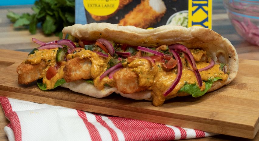 Chunky Fish Finger Korma Naanwich